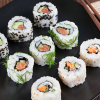 U24 Uramaki avocado, gambero blu