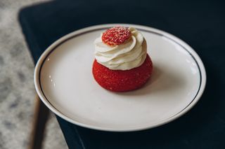 Шу з малиною (100г)