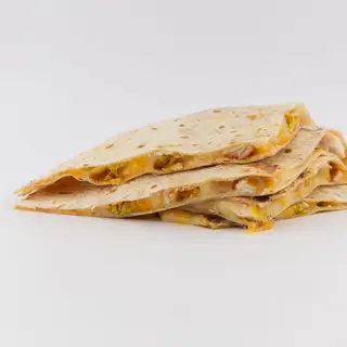 Quesadilla De Pollo Y Queso Mix