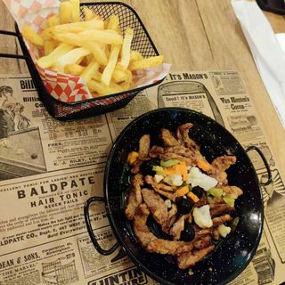 Pica-Pau com Batata Frita