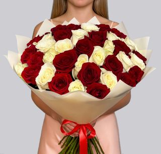 წითელი და თეთრი ვარდები (100 ცალი)