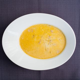 Ciorbă de varză acră cu afumătură