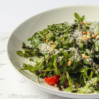 Салат с рукколой и сыром Моцарелла (180 гр.)