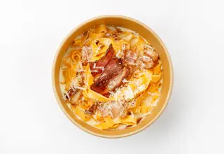 Tagliatelle Brooklyn con pancetta e cheddar