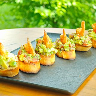 Bruschete cu creveti