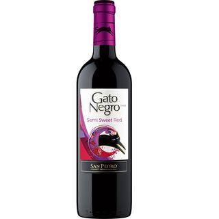 Gato Negro Напівсолодке Червоне