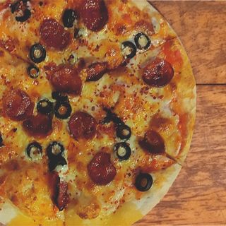 Pizza  Diavola  (33 Cm.)