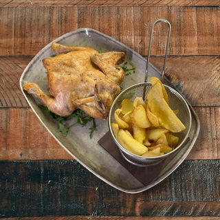 Galletto arrosto con patate fritte dippers