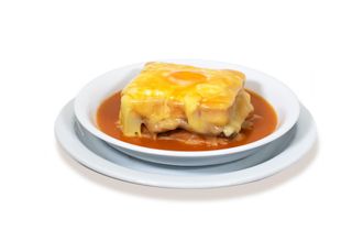Francesinha de Carne Assada