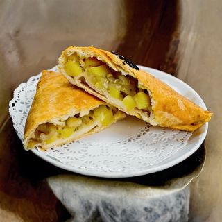 Самса с картошкой и мясом