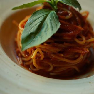 Spaghetti al pomodoro e basilico