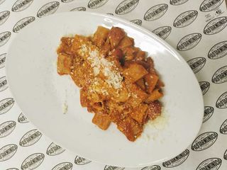 Mezza manica classica all'amatriciana