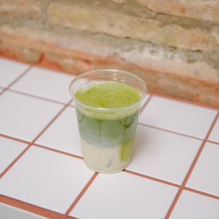 Iced Caramel Matcha (320 Ml.)