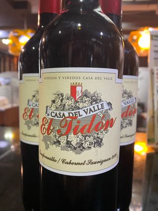 555A. Vino De La Casa Tinto (750 Ml.)