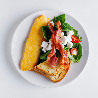 Omleta cu Bacon si Feta