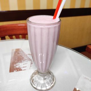 Полуничний коктейль (250мл)