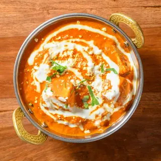 Menú Express : Paneer Makhani  + Basmati + Bebida (Vegetariano)