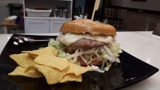 Hamburguesa De Ternera Completa