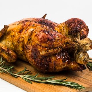 Kurczak z rożna (cały) z dodatkami