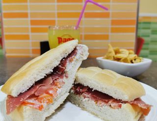 Bocadillo Manchego