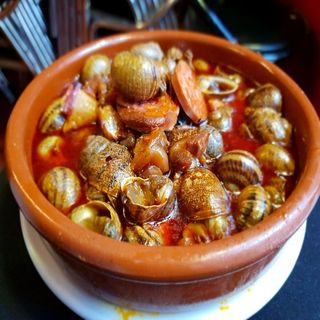 Caracoles (ración 370 Cc.)