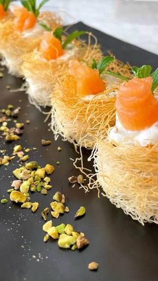 165. Tamarizushi sake 2 pezzi