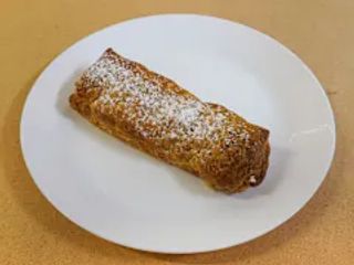 Strudel con ricotta e uvetta
