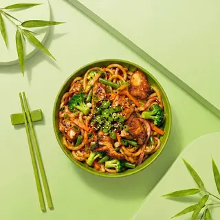 Wok Udon Pui Sos Chinezesc