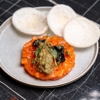 тар тар з лосося