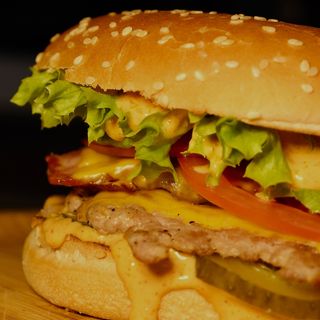 Бургер Свинячий (380г)