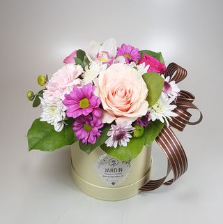 Cutie cu mix de flori 2