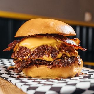 Cheese Bacon Burger