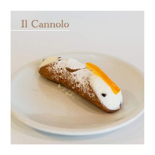 Cannolo classico di ricotta