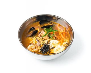 Рамен с морепродуктами