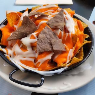 Nachos Atlántida Con Nuestra Salsa Especial