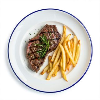 Filete De Aguja Y Patatas