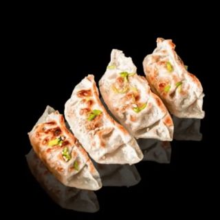 166. Gyoza De Pollo (4 piezas)