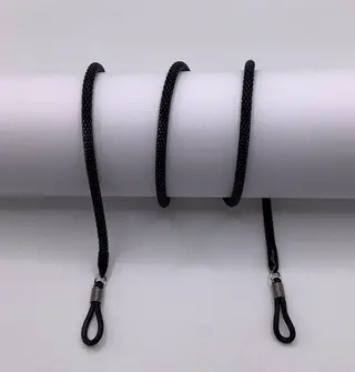 Corrente Metálica preta