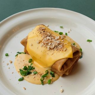 Креп рол з куркою в сирі