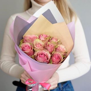 Букет з 9 троянд Атена Роял