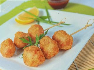 310. Albondigas De Sepia Y Gambas (2 Pinchos.)