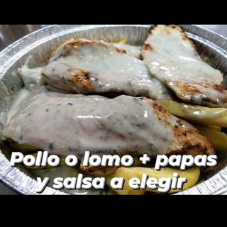 Filete De Pollo Con Salsa Roque