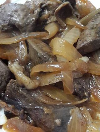 Coratella di abbacchio con cipolla