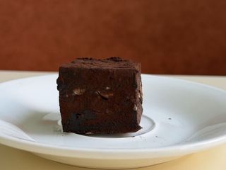 Цукерки Шоколадний фадж з фундуком