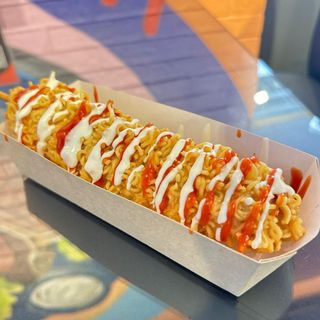 Корндог с Рамен