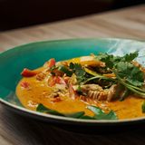 Red Curry prawn (rice included)
