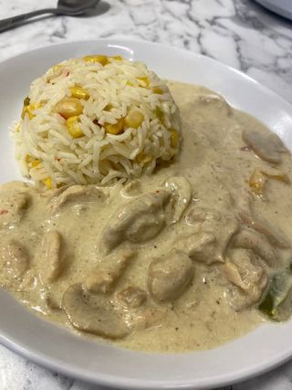 Éminé De Poulet À La Crème