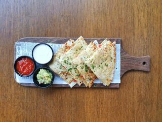 Quesadilla cu carne de pui