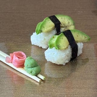 Normal - Nigiri 01 Aguacate
