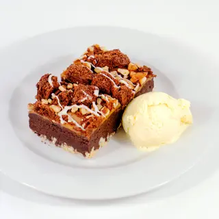Brownie con helado